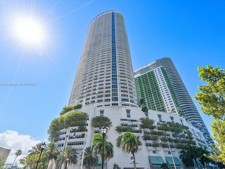1st image of 1750 N Bayshore Dr APT 4911