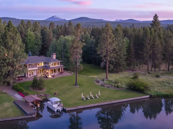 56680 Lunar Dr, Bend, OR 97707