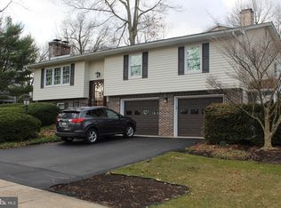 598 Longbarn Rd, State College, PA 16803