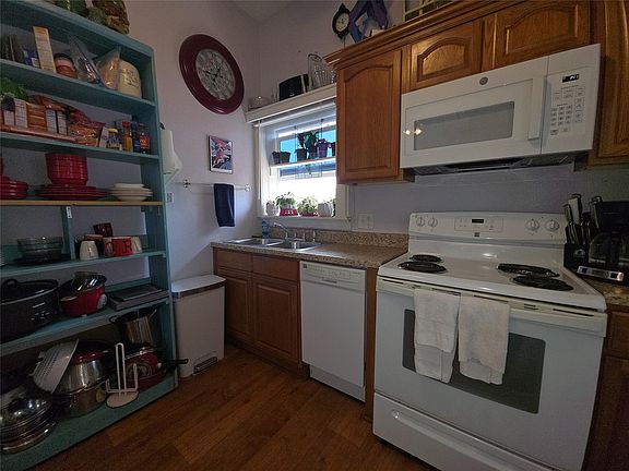 2nd image of 1203 Avenue L