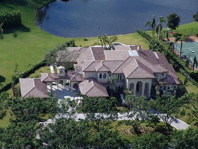 8660 Twin Lake Dr, Boca Raton, FL, 33496