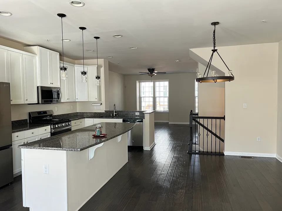 11909 Shire Walk Trl