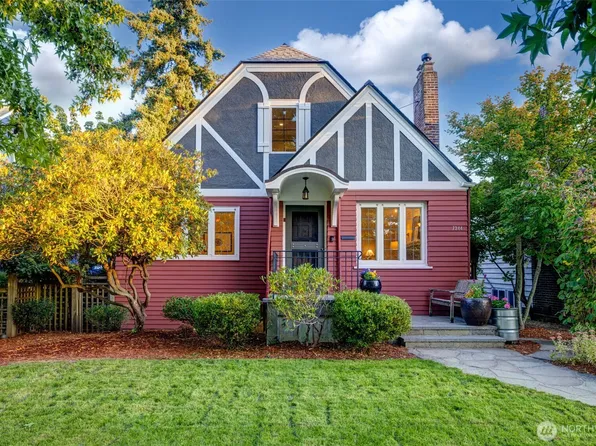 7344 Keen Way N, Seattle, WA 98103