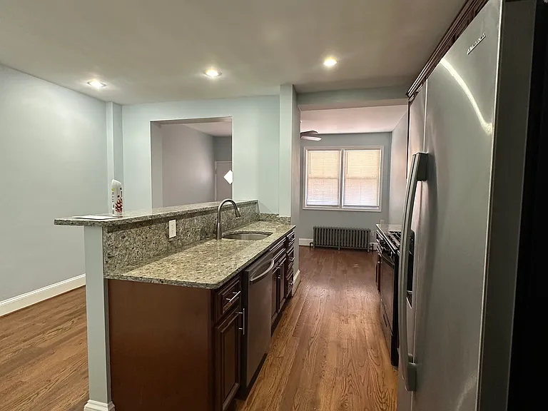 1533 Isherwood St NE — Photo 8