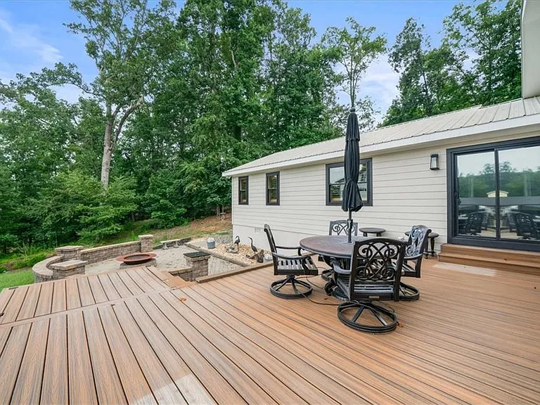 6340 Reives Rd — Photo 24