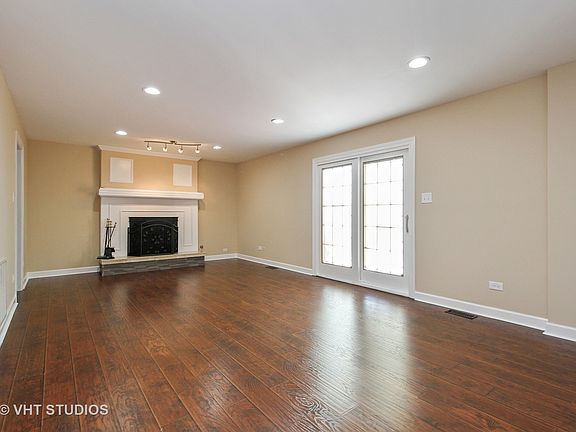 5th image of 16330 Hillcrest Dr