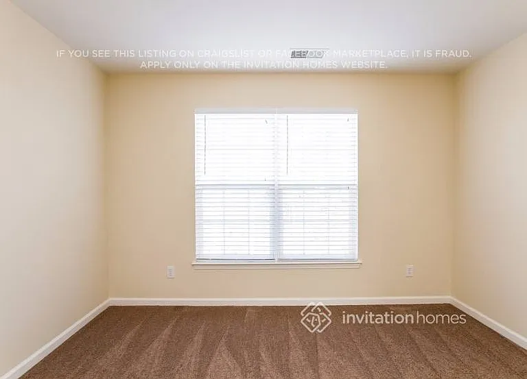 9834 Edinburgh Ln — Photo 15