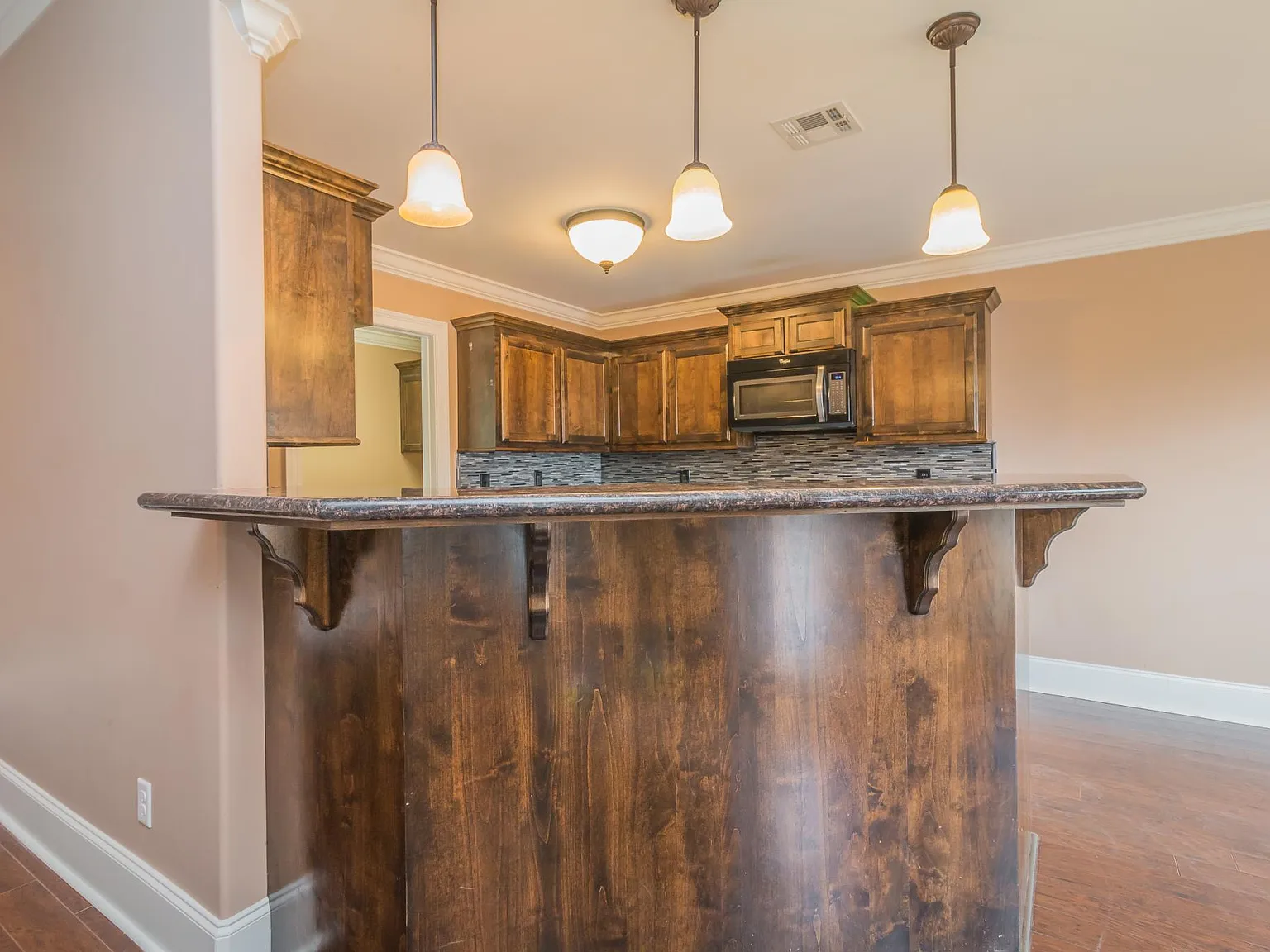 3 bed, 1485 sqft, $1,600 — Photo 4