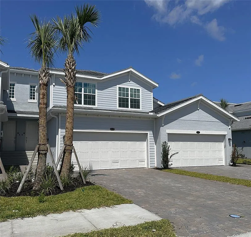3 bed, 2.0 bath, 2110 sqft, $7,000 — Photo 1