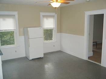 2nd image of 756 Harris Ave
