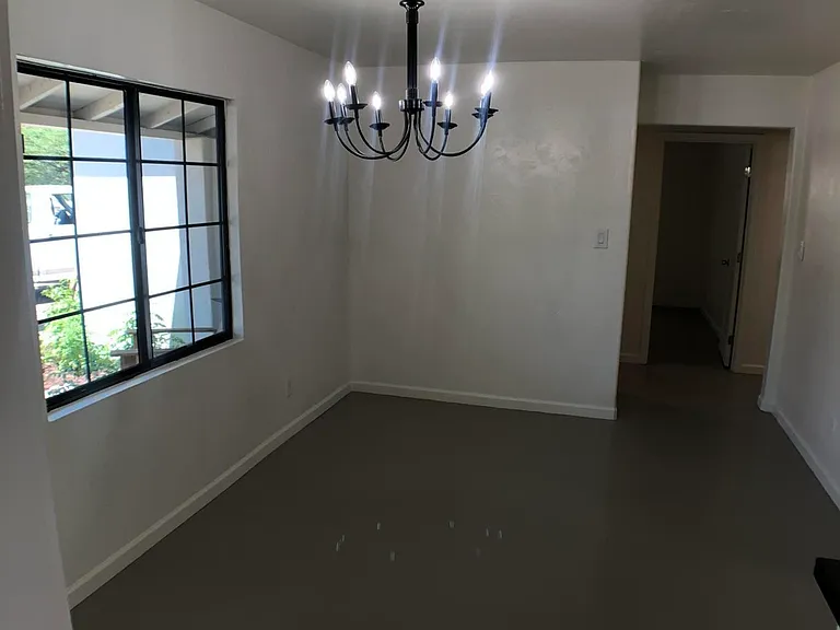 1440 E Edison St — Photo 9