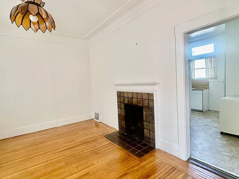 1512 Arch St — Photo 13