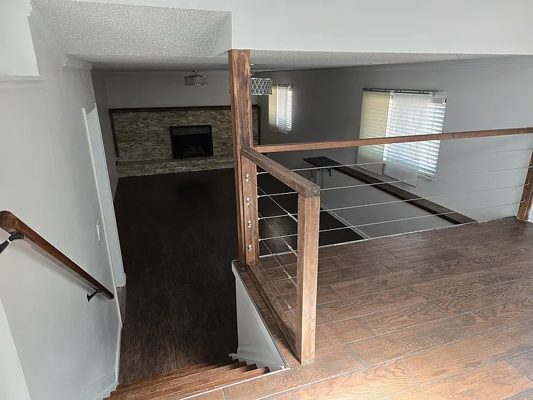 9022 W Stanford Ave — Photo 4