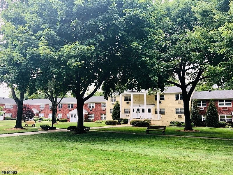 2nd image of 109 Regency Park
