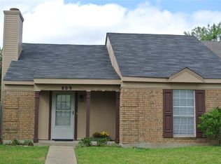809 Denmark Dr, Mesquite, TX 75149