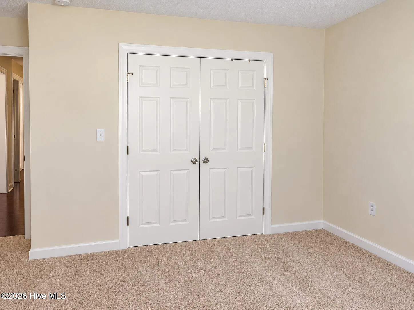 3 bed, 2.0 bath, 1300 sqft, $1,650 — Photo 4