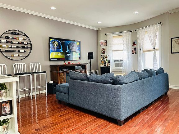 2nd image of 8735 125th St