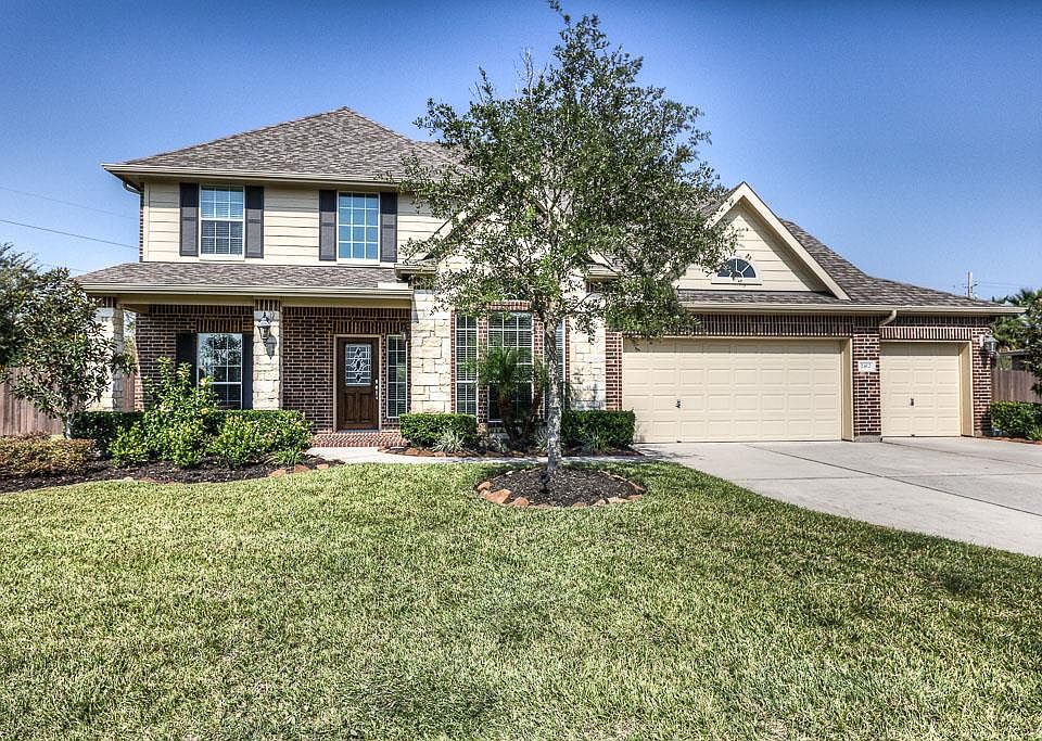 1st image of 2412 Lakeway Dr