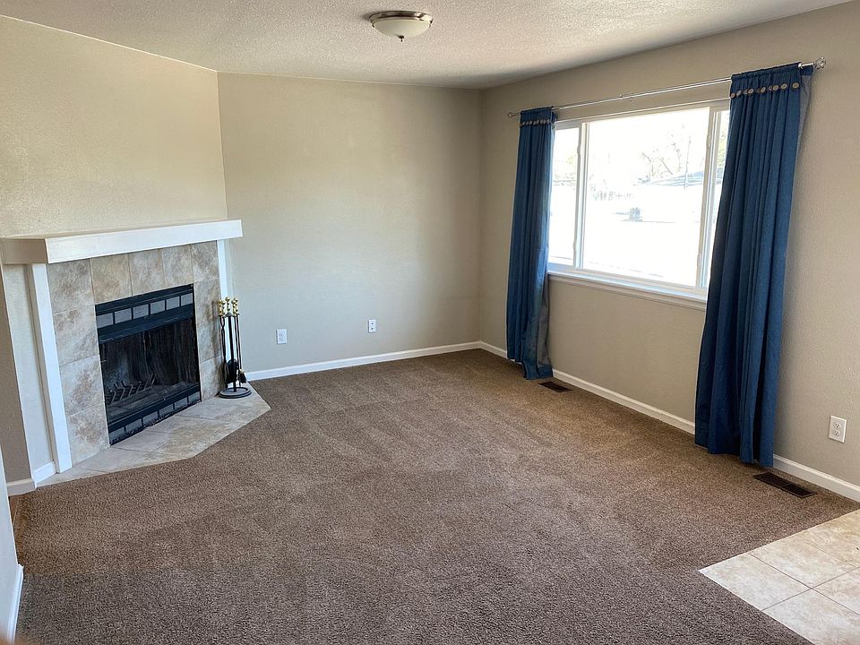 Living room with fireplace