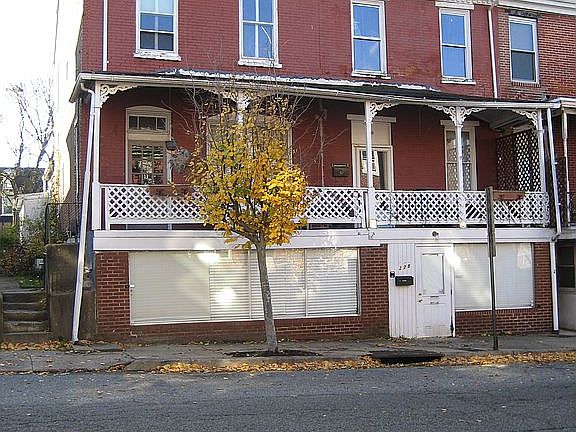 5th image of 228 Church St