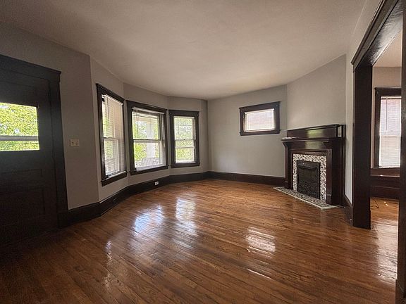 2nd image of 1376 W 91st St #4