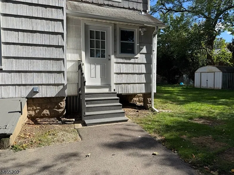 3 bed, 1.5 bath, $3,000 — Photo 4