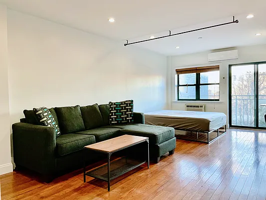 Rented by Nest Seekers International | media 2