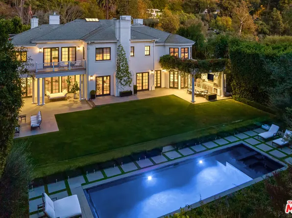 9135 Hazen Dr, Beverly Hills, CA 90210