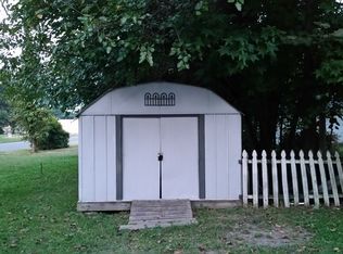 120 N 12th St, Herrin, IL 62948