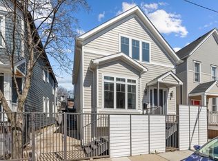 1226 W Draper St, Chicago, IL 60614