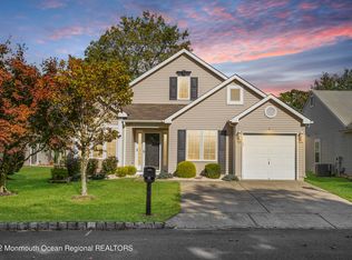 42 S Avon Dr, Jackson, NJ 08527