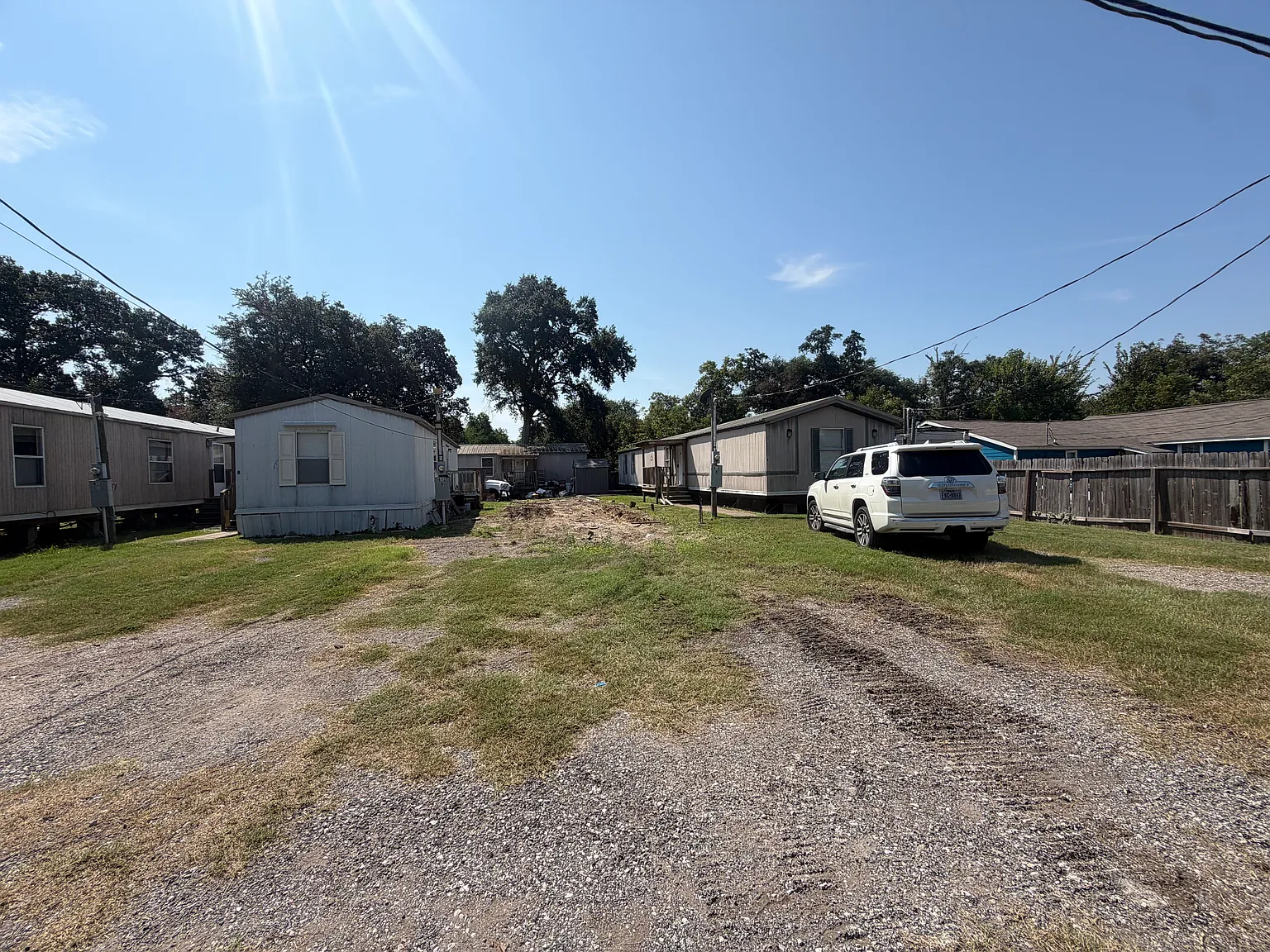 Studio, 4000 sqft, $600 — Photo 1