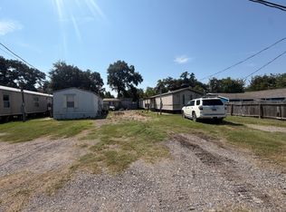601 Clear Lake Rd UNIT C, Highlands, TX 77562