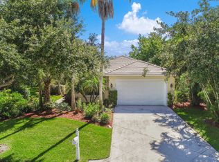 7881 SE Mammoth Dr, Hobe Sound, FL 33455
