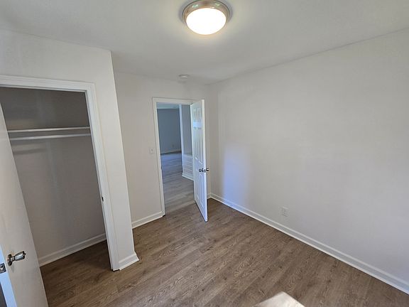 5th image of 503 Sherman St
