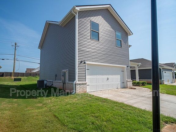 3rd image of 22857 Dashwood Ln