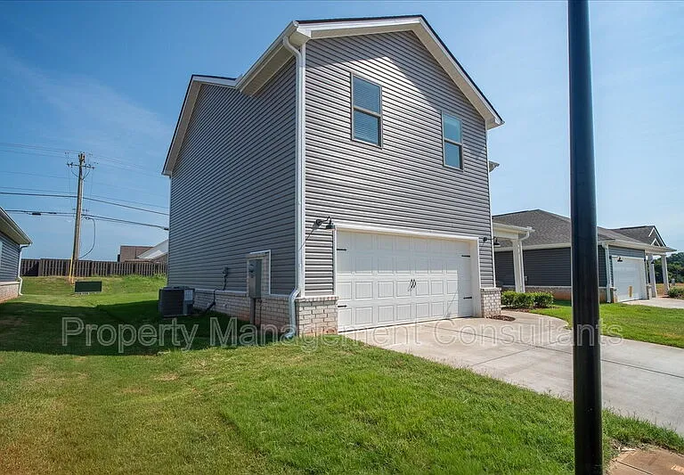 22857 Dashwood Ln — Photo 3