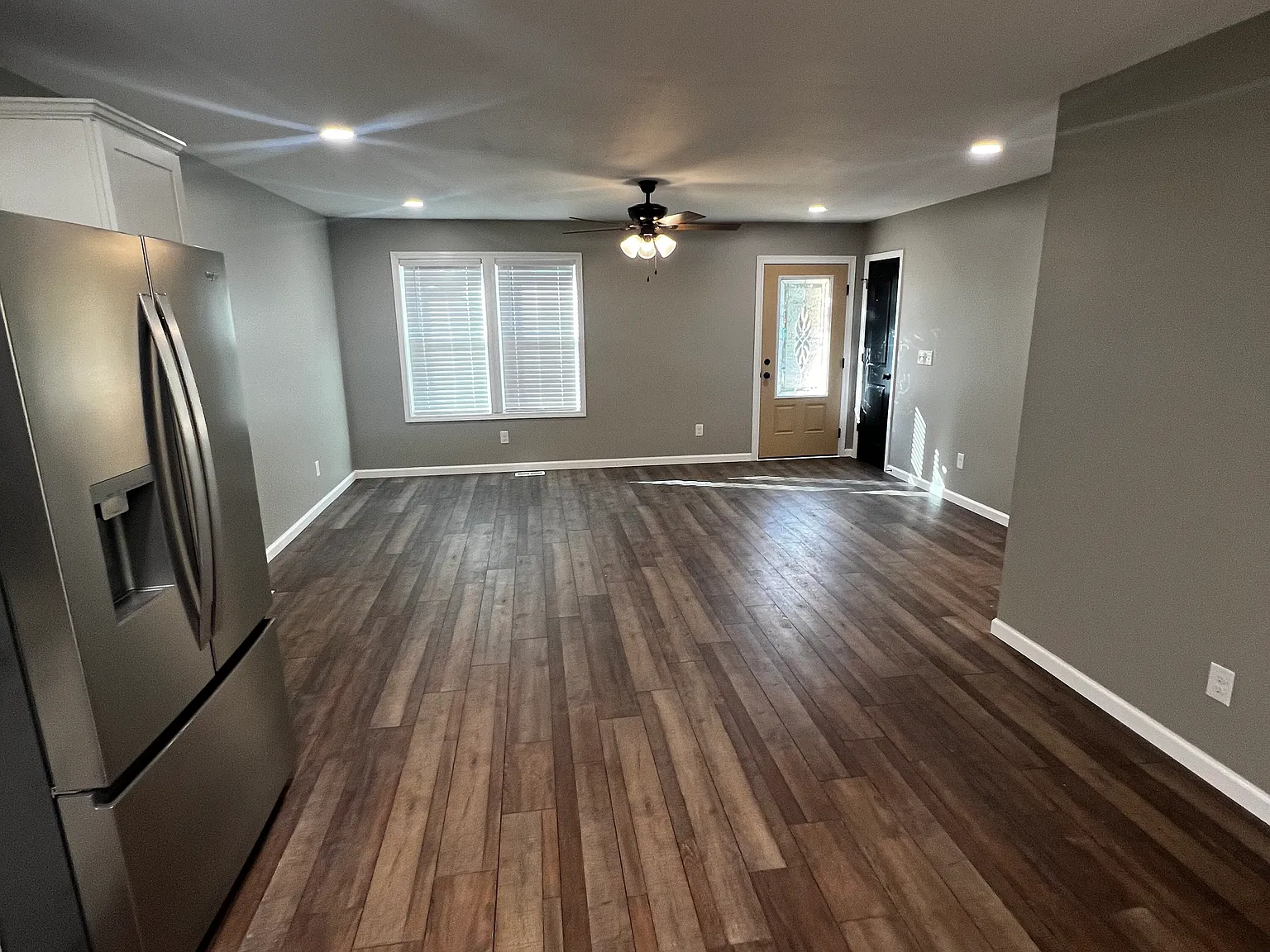 3 bed, 1315 sqft, $1,900 — Photo 4