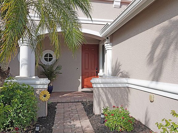 3rd image of 9982 Chiana Cir