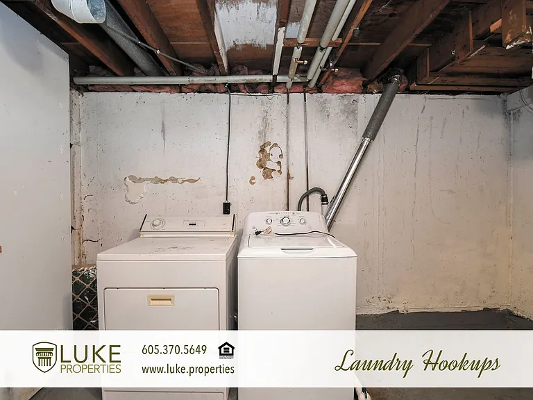 3500 E 15th St — Photo 19