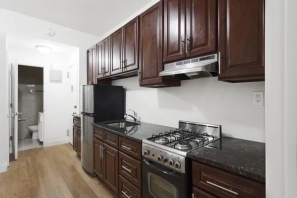 Rented by REAL New York | media 7