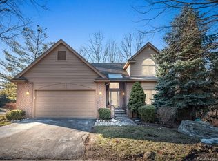 6575 Heron Point #1, West Bloomfield, MI