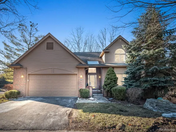 6575 Heron Point #1, West Bloomfield, MI 48323