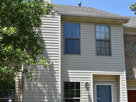 2nd image of 3175 Kirklevington Dr #251