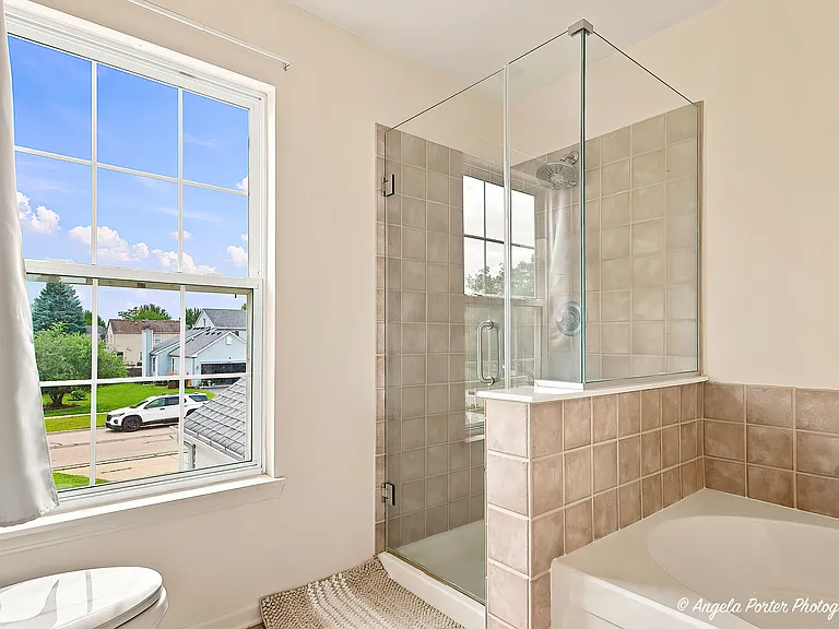 10570 Wing Pointe Dr — Photo 24