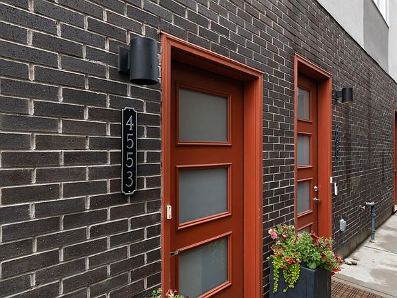 New (2020) end townhome unit with walking entrance access off of Tennyson or alley.