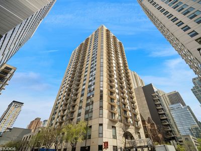 70 W Huron St APT 606, Chicago, IL, 60654