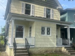 1748 Cudaback Ave, Niagara Falls, NY 14303