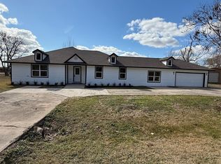 1214 Main St, Alvin, TX 77511