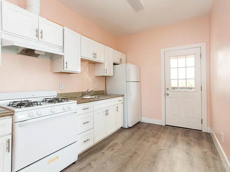 1222 N Kenmore Ave #8 — Photo 13
